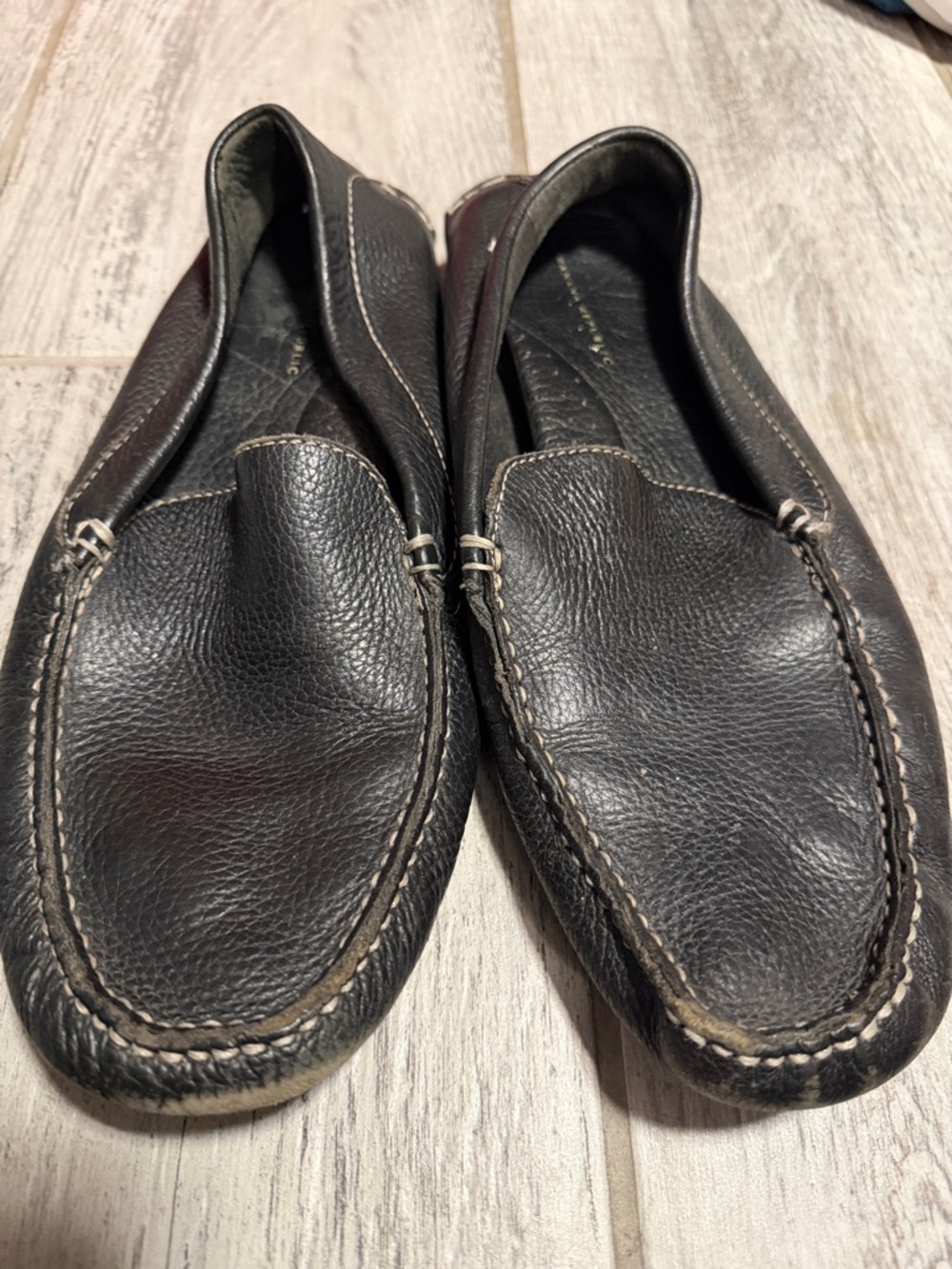 Banana Republic Men’s Leather Slip-On Loafers in Black - Men 9.5